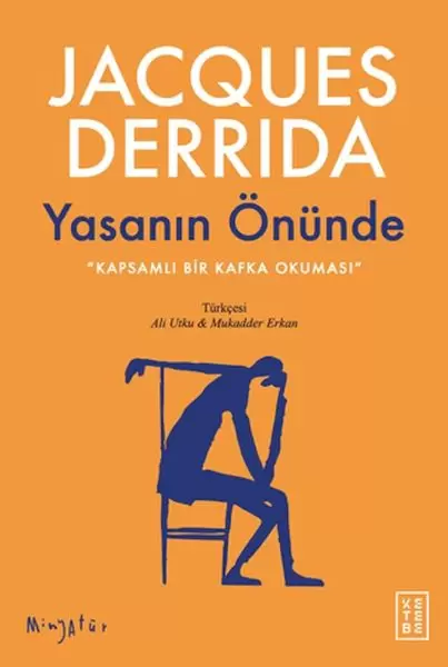 yasanin-onunde